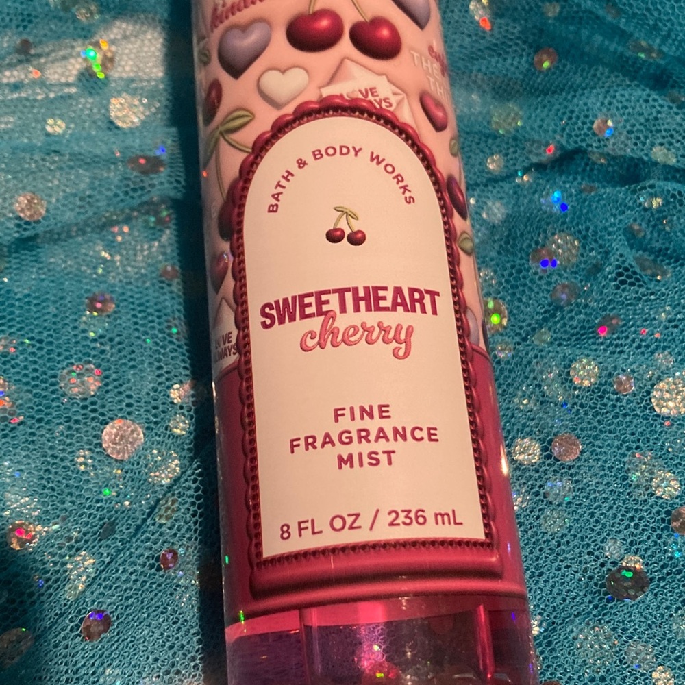 Bath & Body Works Sweetheart Cherry Fragrance  - Red and Pink - Picture 2 of 3